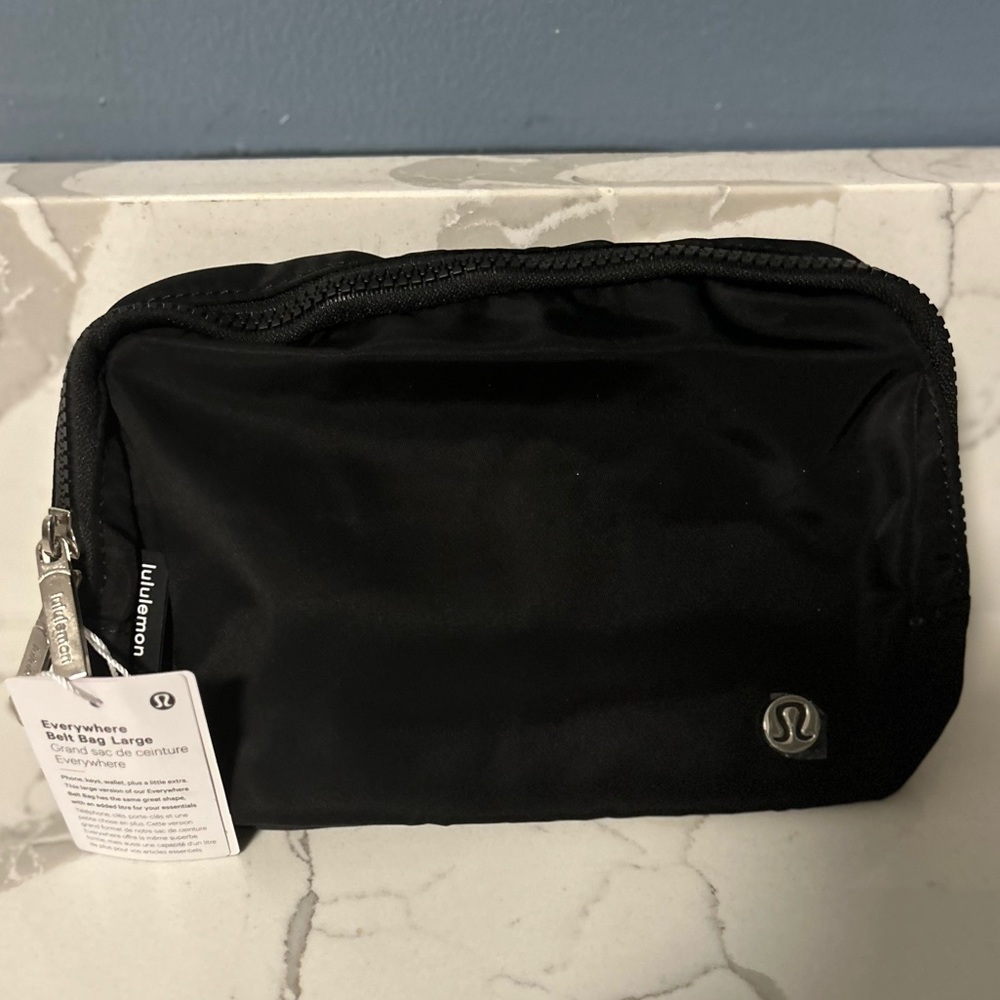 Everywhere Belt Bag 2L